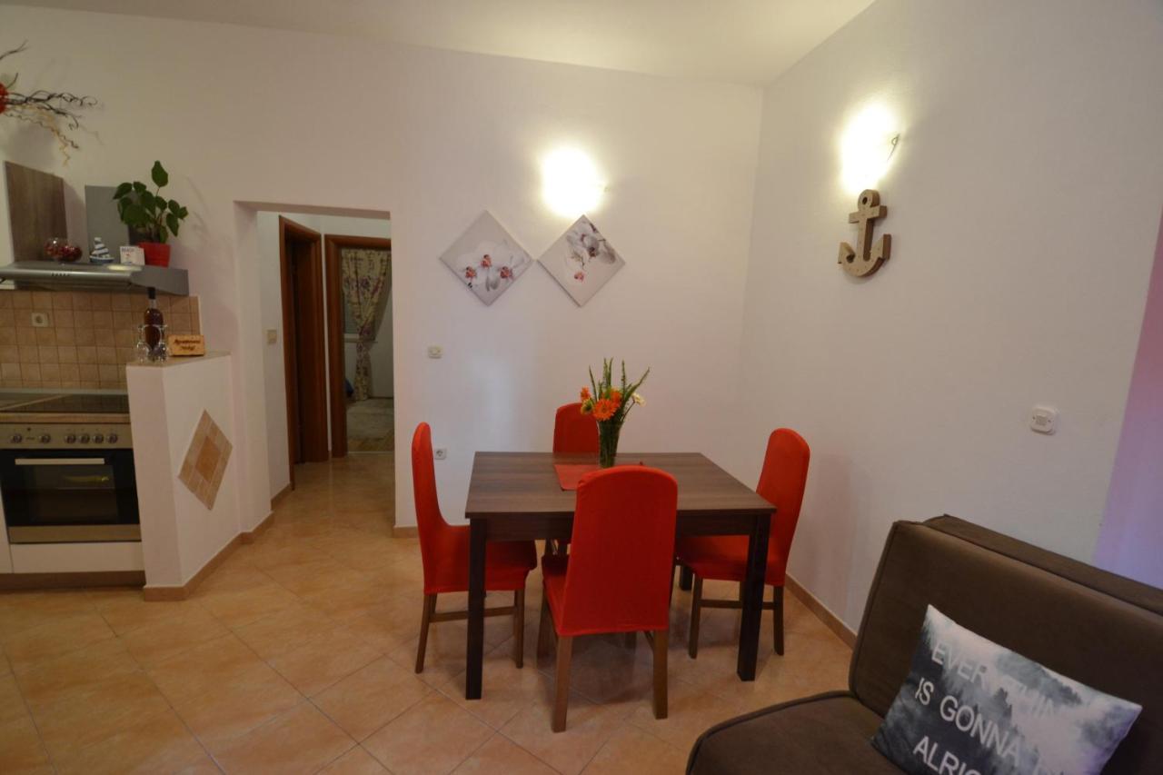 Apartmani Antonia Nakic -Stobrec Split Exterior photo